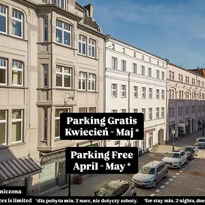 https://aparthouse-wozna-11-old-town-poznan.poznan-hotels.com